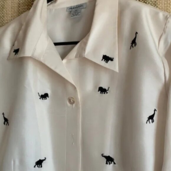 Silks By LSC White Blouse with Black Animal Print Size MP 100% Silk Women Shirt - Picture 2 of 4